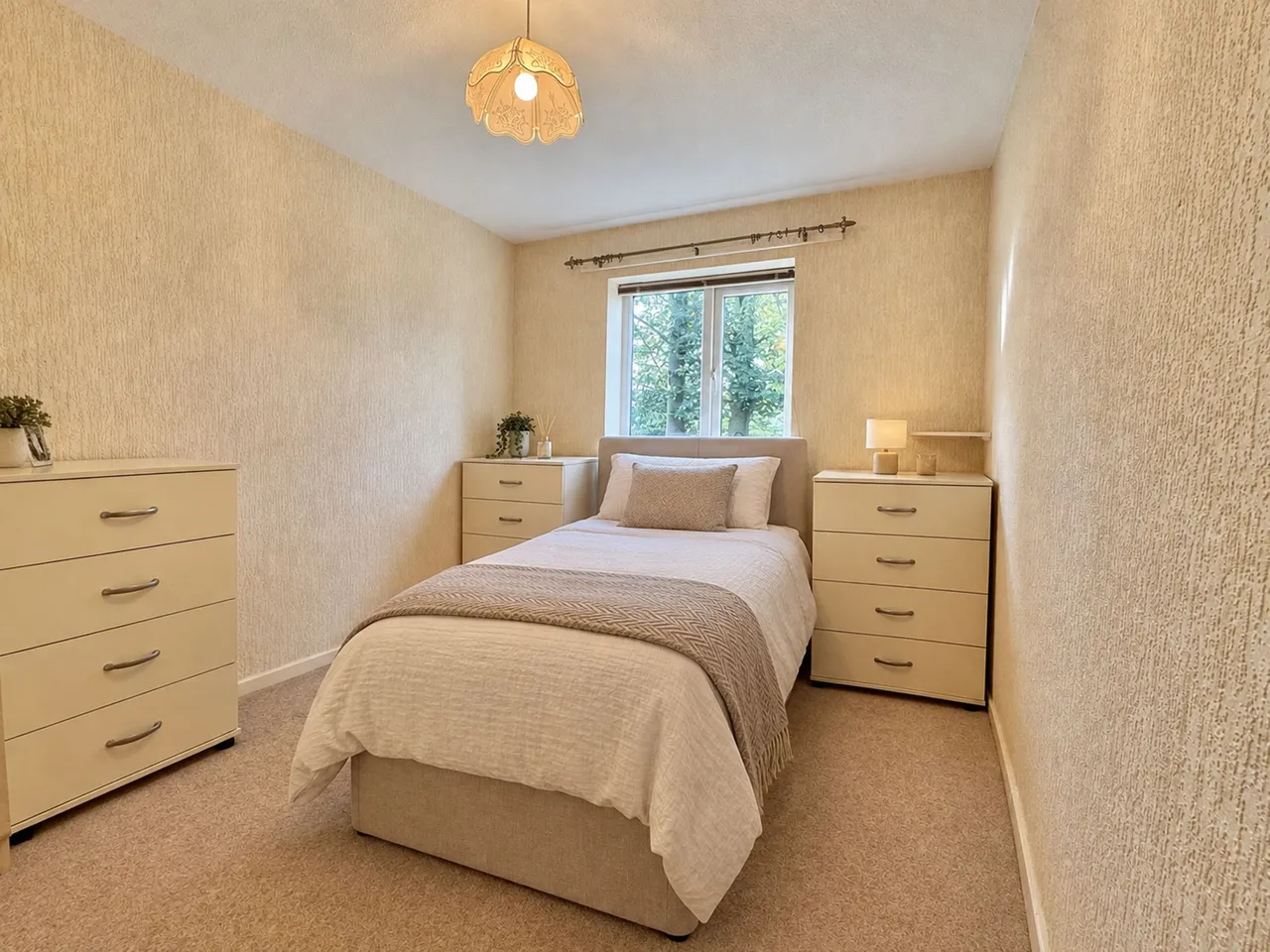 Plumley Close, SK3, photo 10