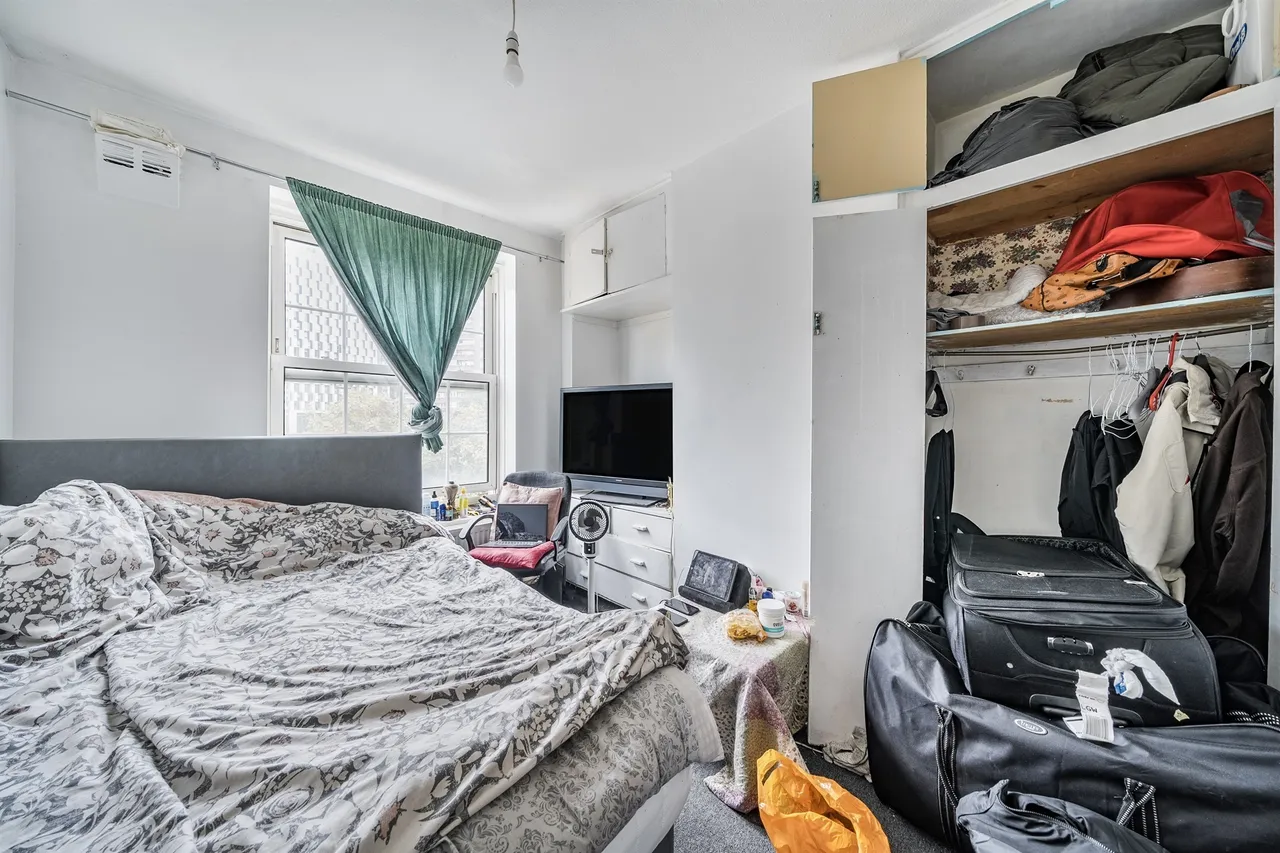 Falmouth Road, London, photo 9