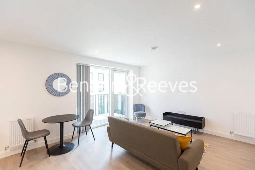 Cedrus Avenue, Southall, UB1, photo 10