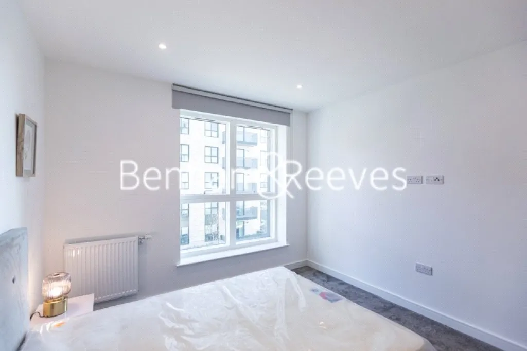 Cedrus Avenue, Southall, UB1, photo 8
