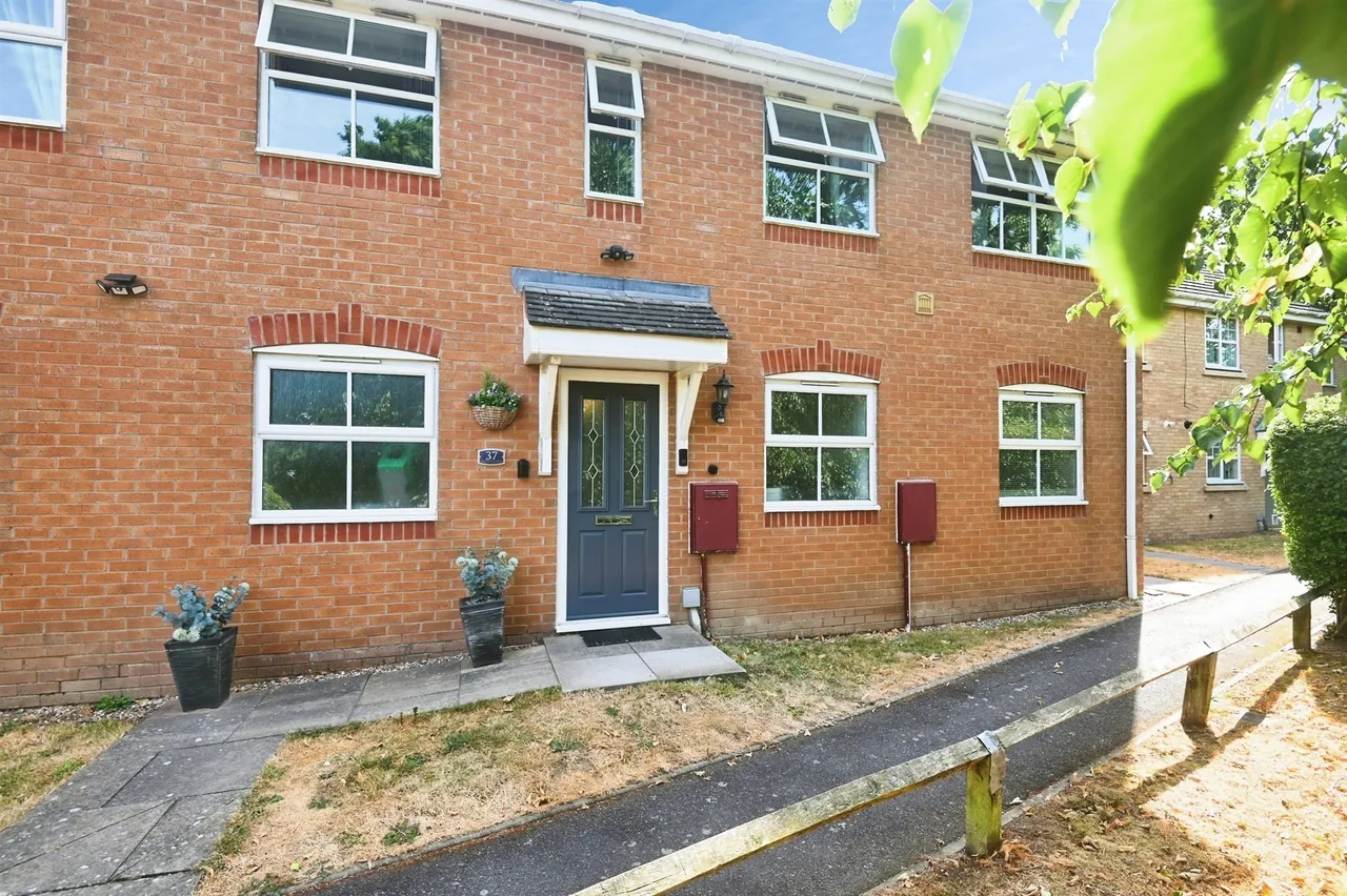 2 bed character property for sale — Hawksworth Crescent, Chelmsley Wood, Birmingham