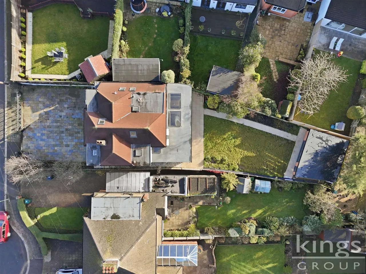 Croft Close, London, photo 2