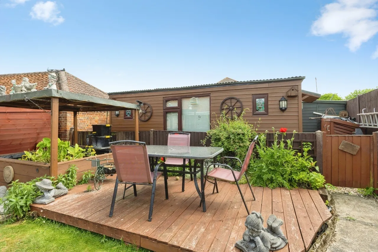 Dereham Road, Watton, Norfolk, IP25, photo 35