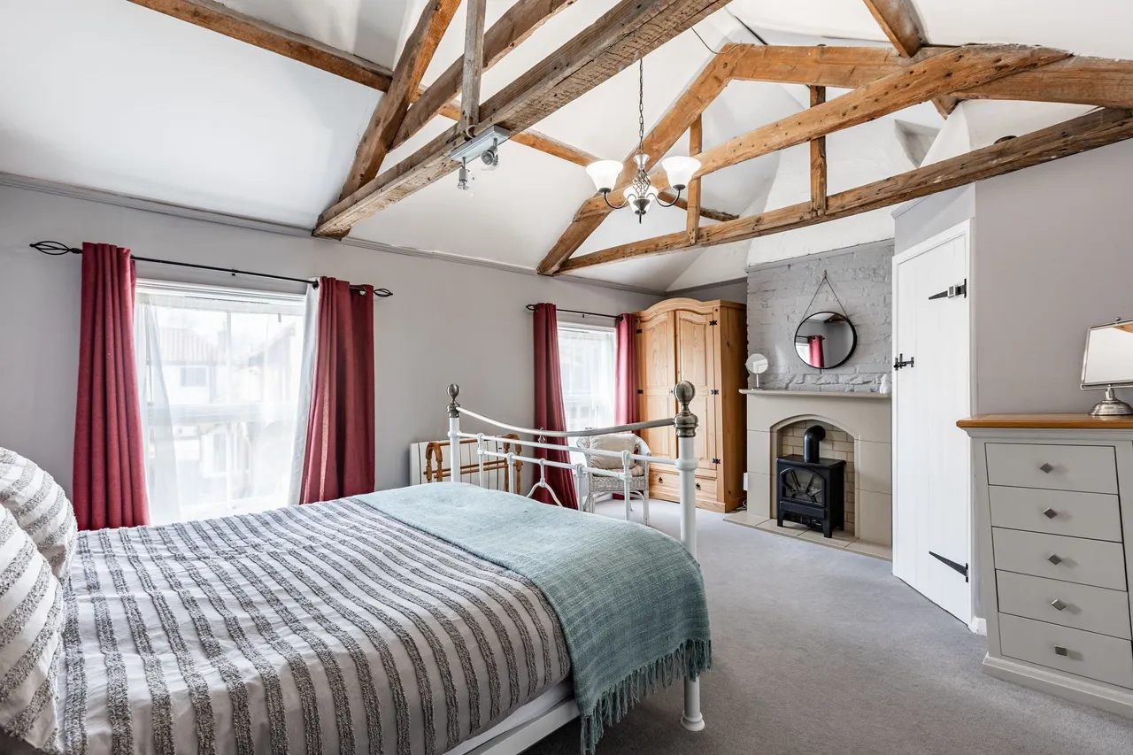 Charming Detached Cottage with Barn i, photo 11