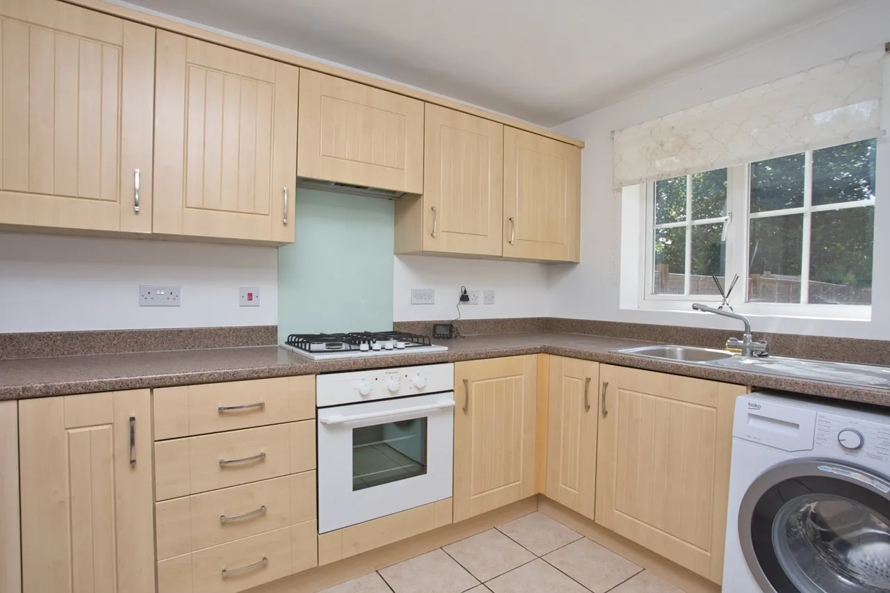 Storey Crescent, Hawkinge, CT18, photo 5