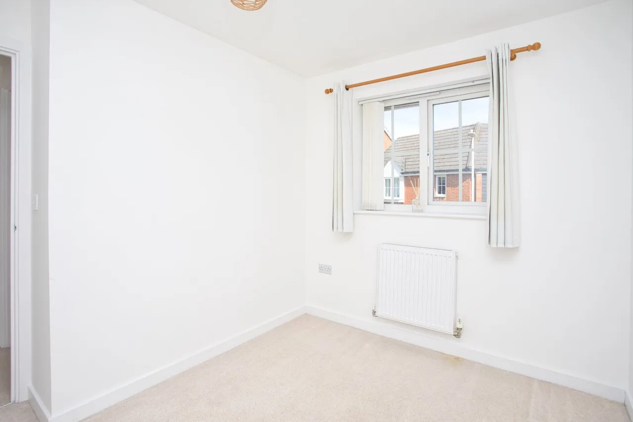 Storey Crescent, Hawkinge, CT18, photo 10