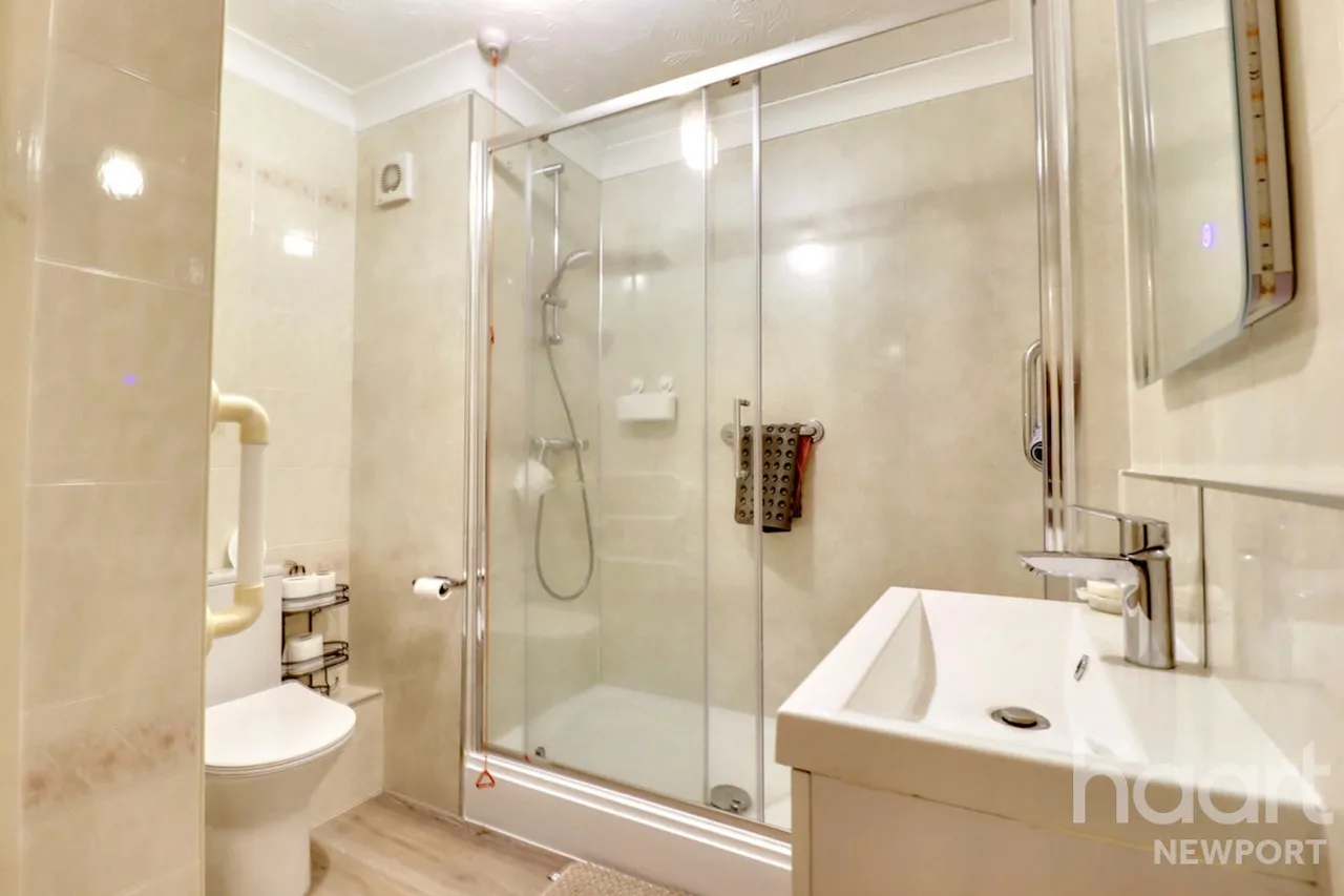 Bassaleg Road, Newport, NP20, photo 4
