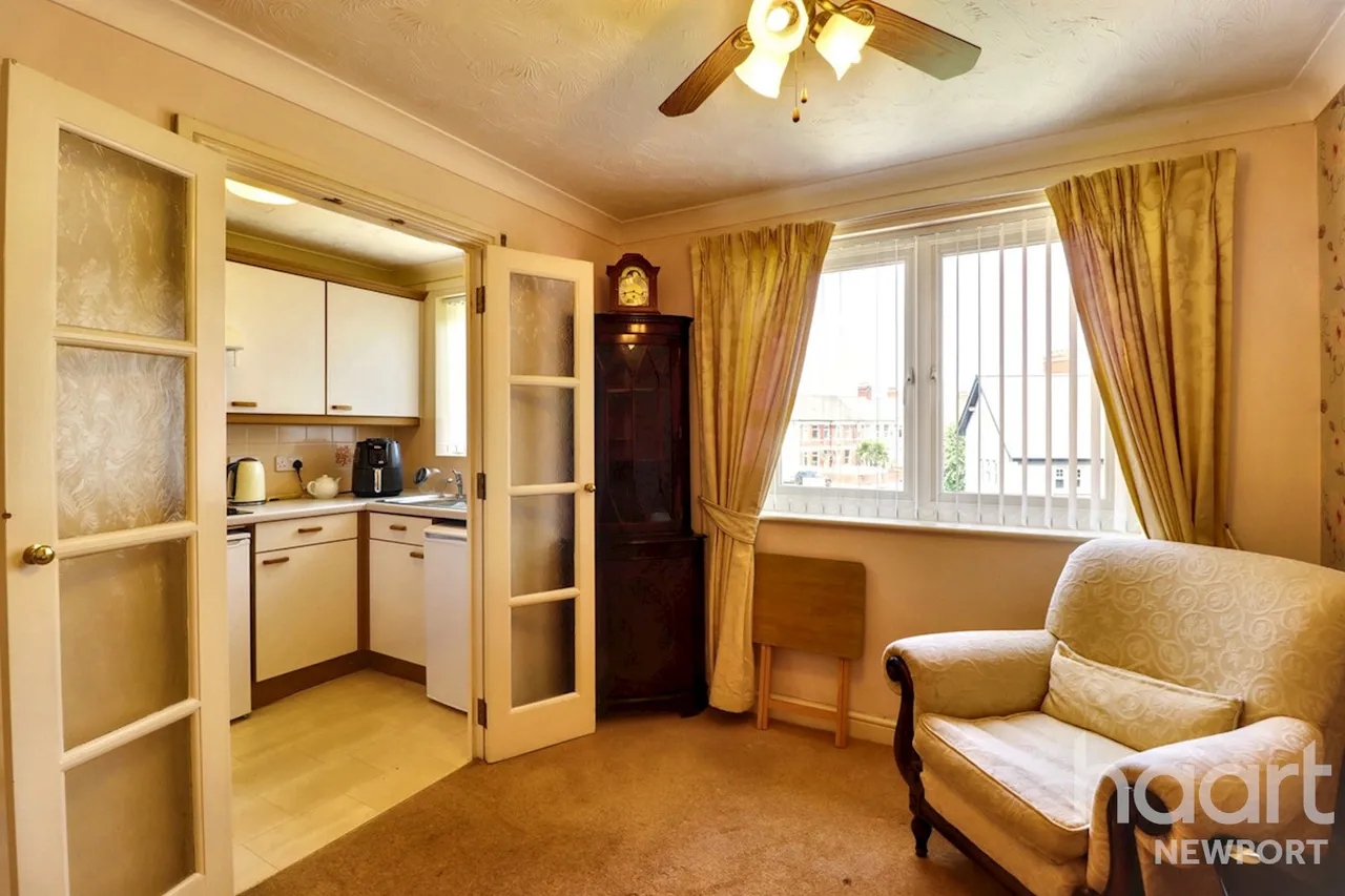Bassaleg Road, Newport, NP20, photo 10