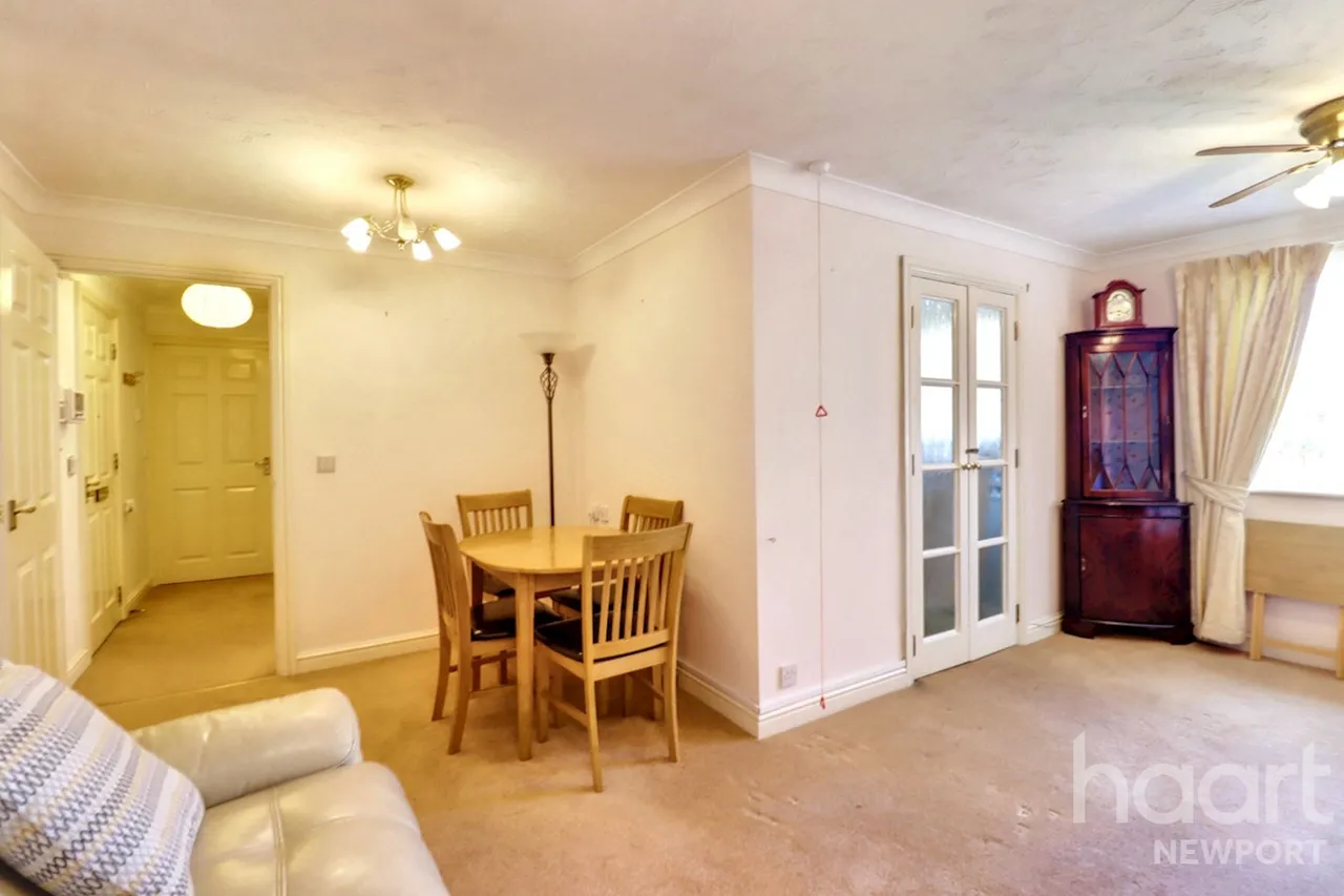 Bassaleg Road, Newport, NP20, photo 7