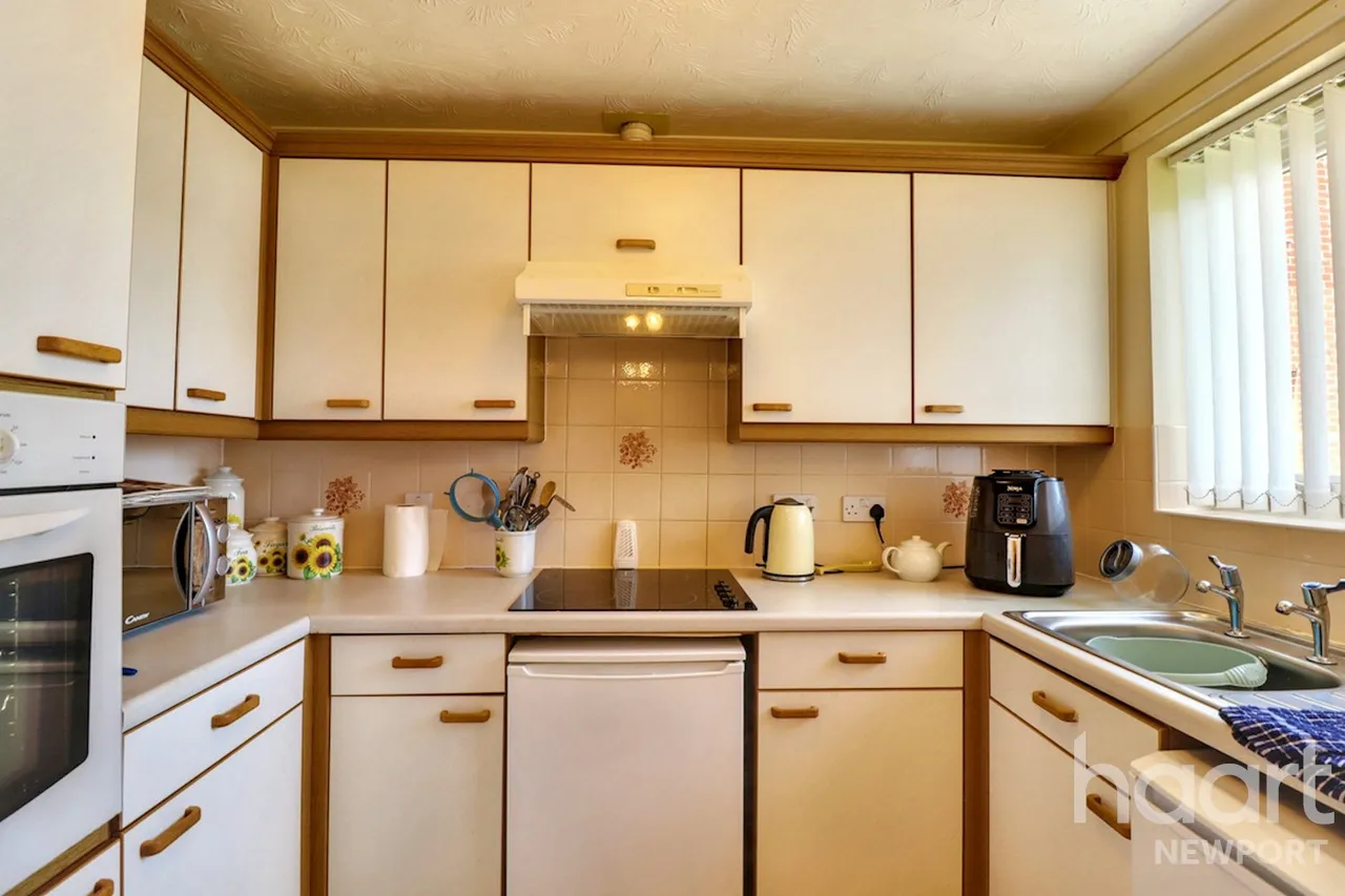 Bassaleg Road, Newport, NP20, photo 9