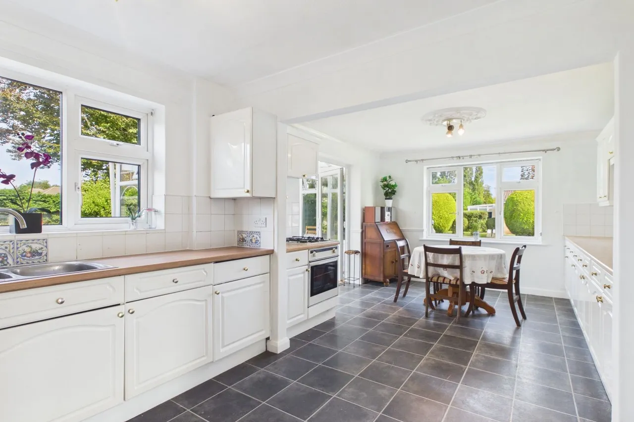 Mountbatten Avenue, Pinchbeck, PE11, photo 6
