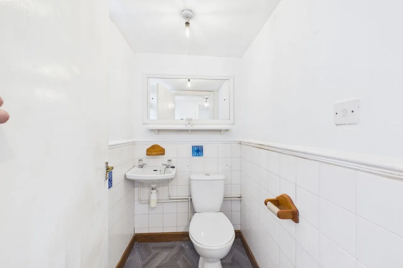 Mountbatten Avenue, Pinchbeck, PE11, photo 9