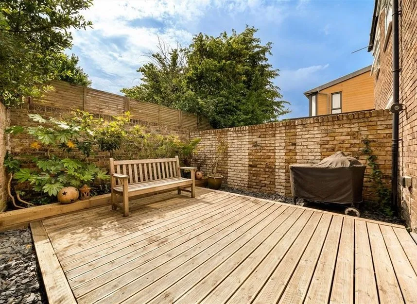 Allbrook Close, Teddington, TW11, photo 7