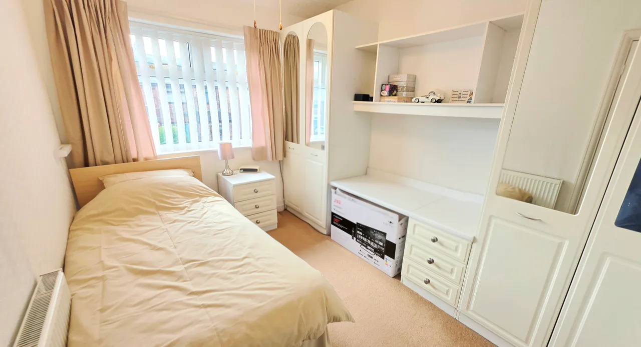 Kipling Avenue, Droylsden, M43, photo 15