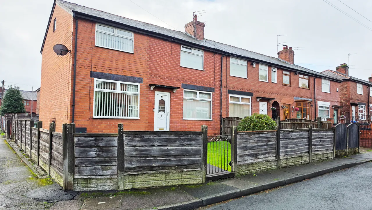 4 bed house for sale, Kipling Avenue, Droylsden, M43