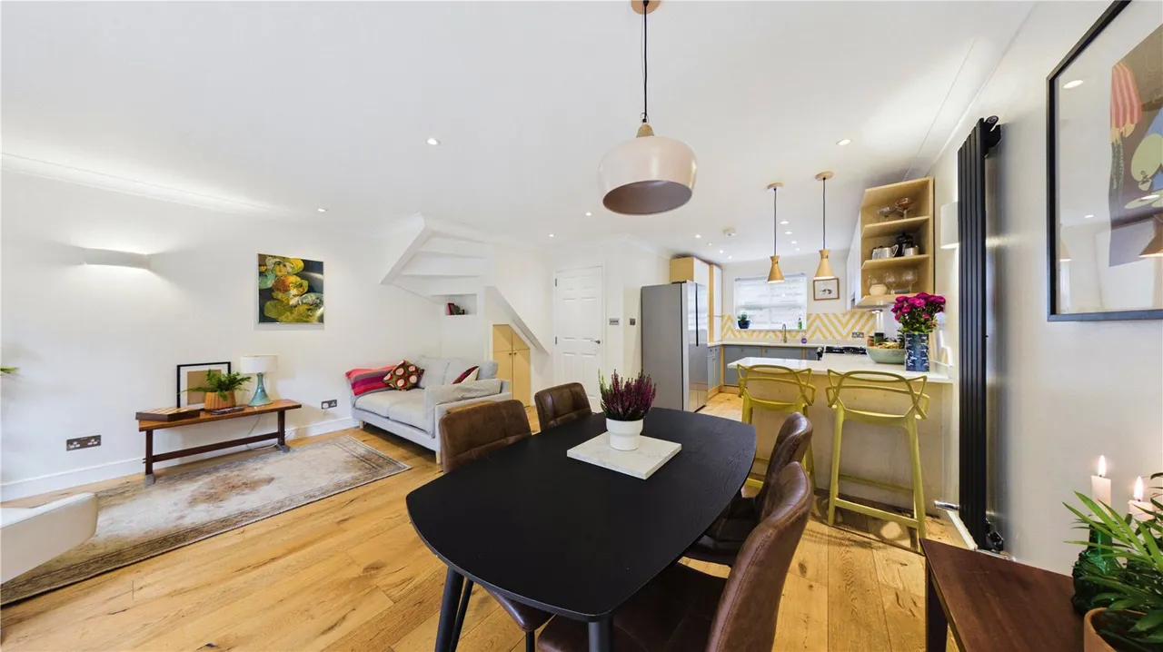 Langley Lane, SW8, photo 19