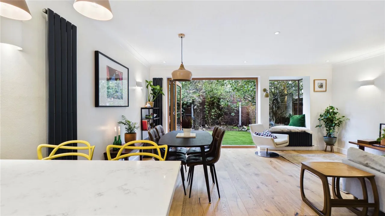 Langley Lane, SW8, photo 7