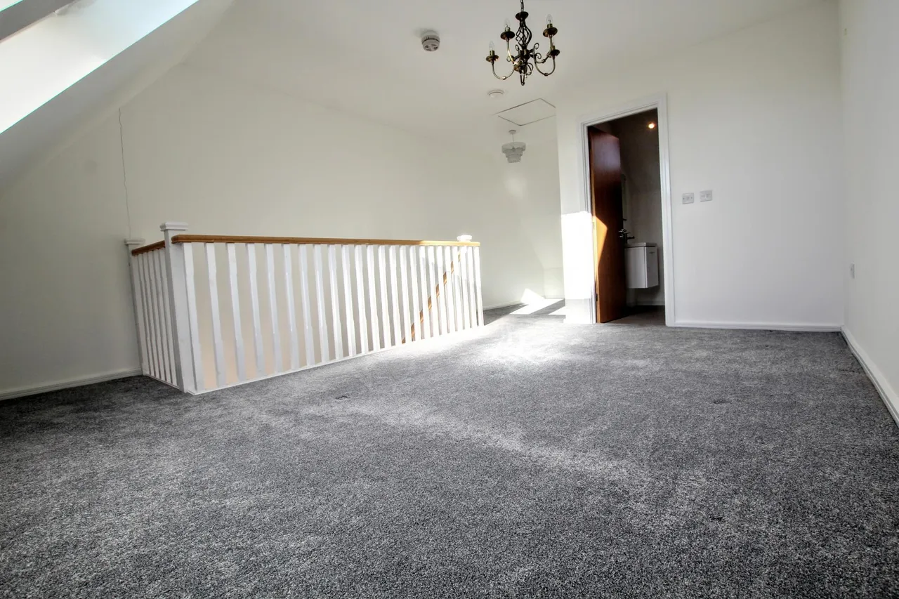 Stephenson Grove, Rainhill, L35, photo 12