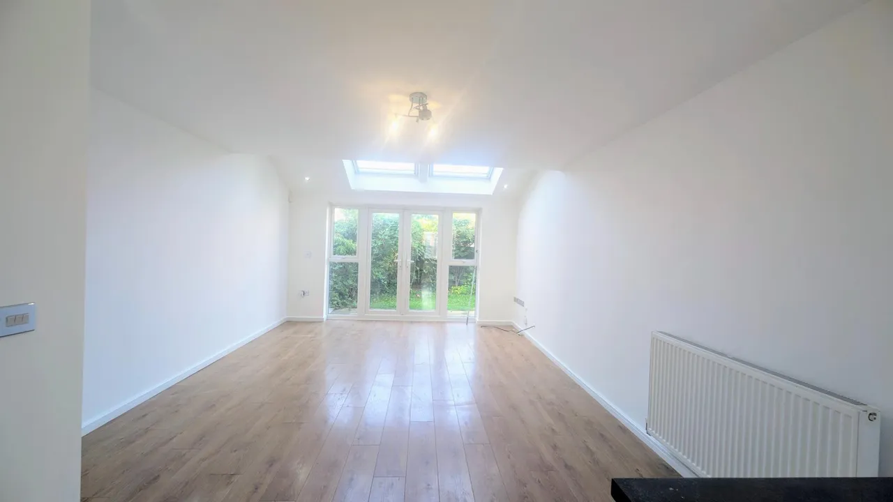 Stephenson Grove, Rainhill, L35, photo 3