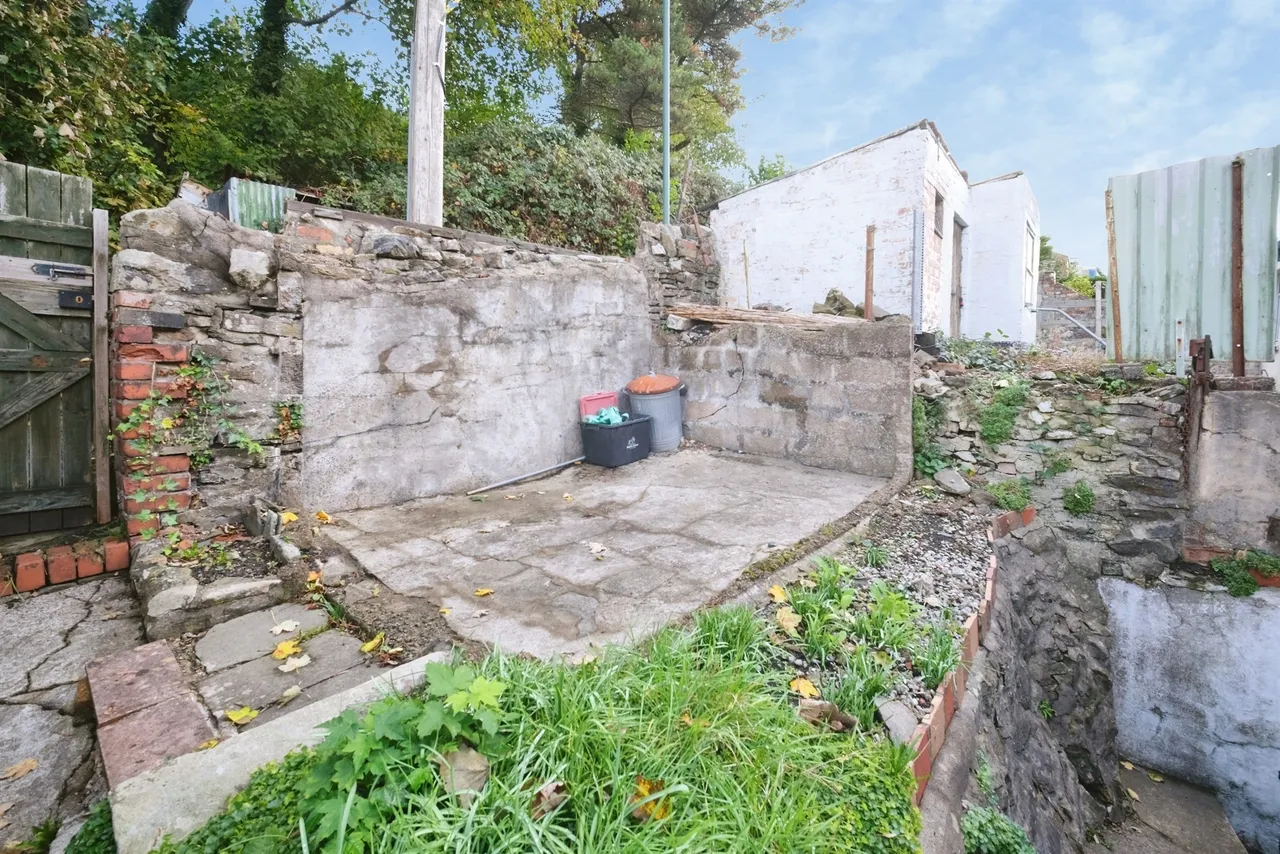 Richmond Road, Abertillery, NP13, photo 20
