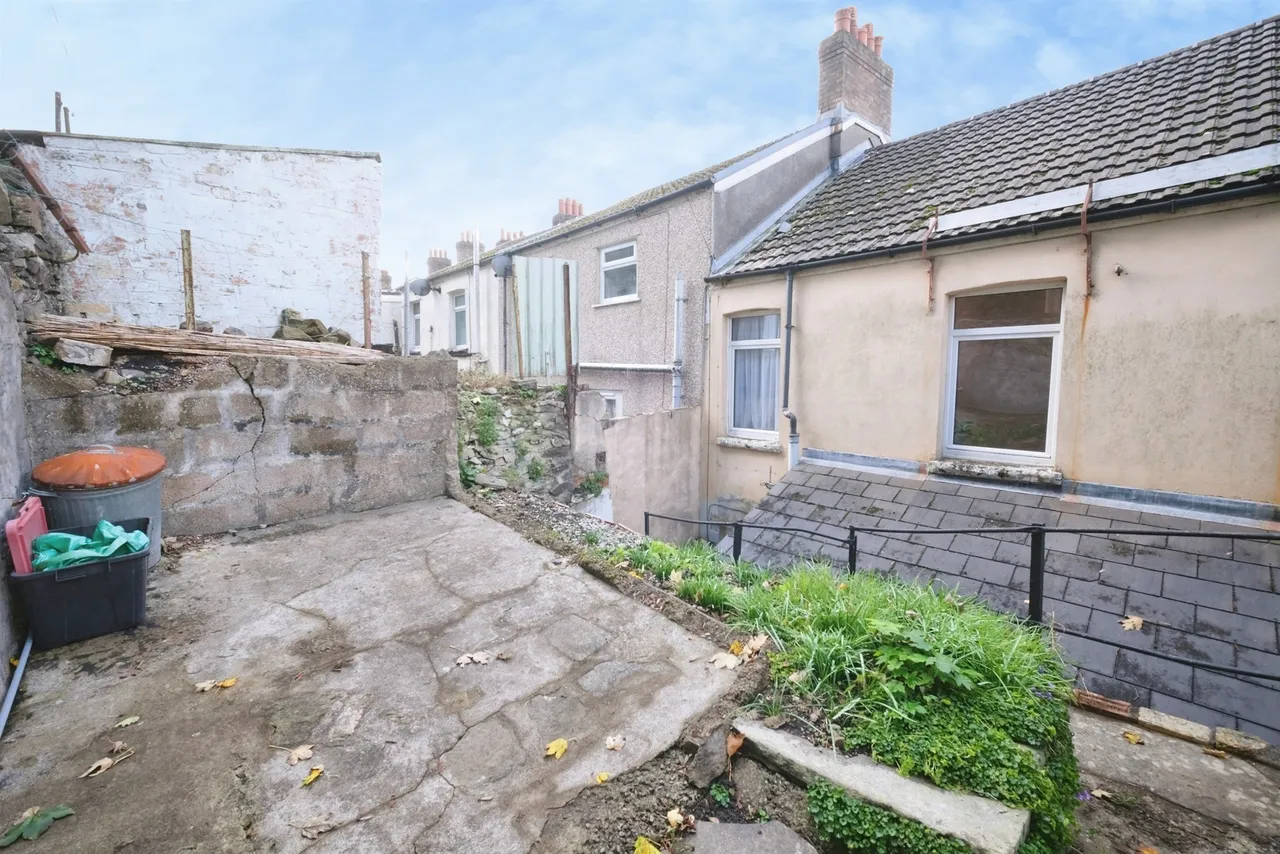 Richmond Road, Abertillery, NP13, photo 19