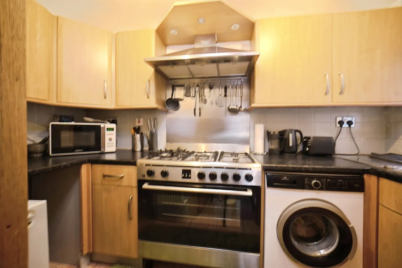 Richmond Road, Abertillery, NP13, photo 14
