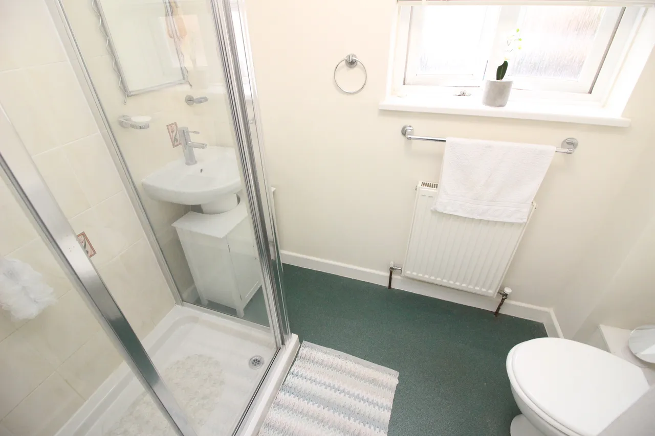 Cotswold Way, Worcester Park, KT4, photo 5