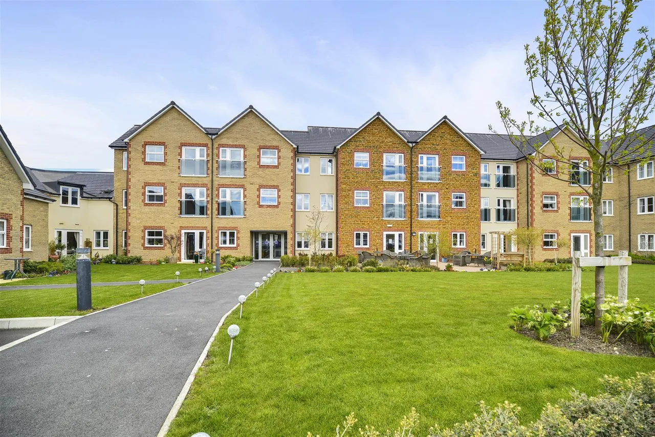 1 bed flat for sale, Valentine Road, Hunstanton, PE36