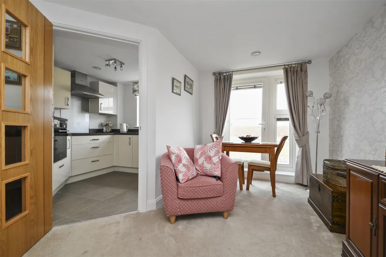 Valentine Road, Hunstanton, PE36, photo 3