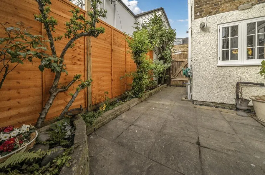 Russell Street, Windsor, SL4, photo 19