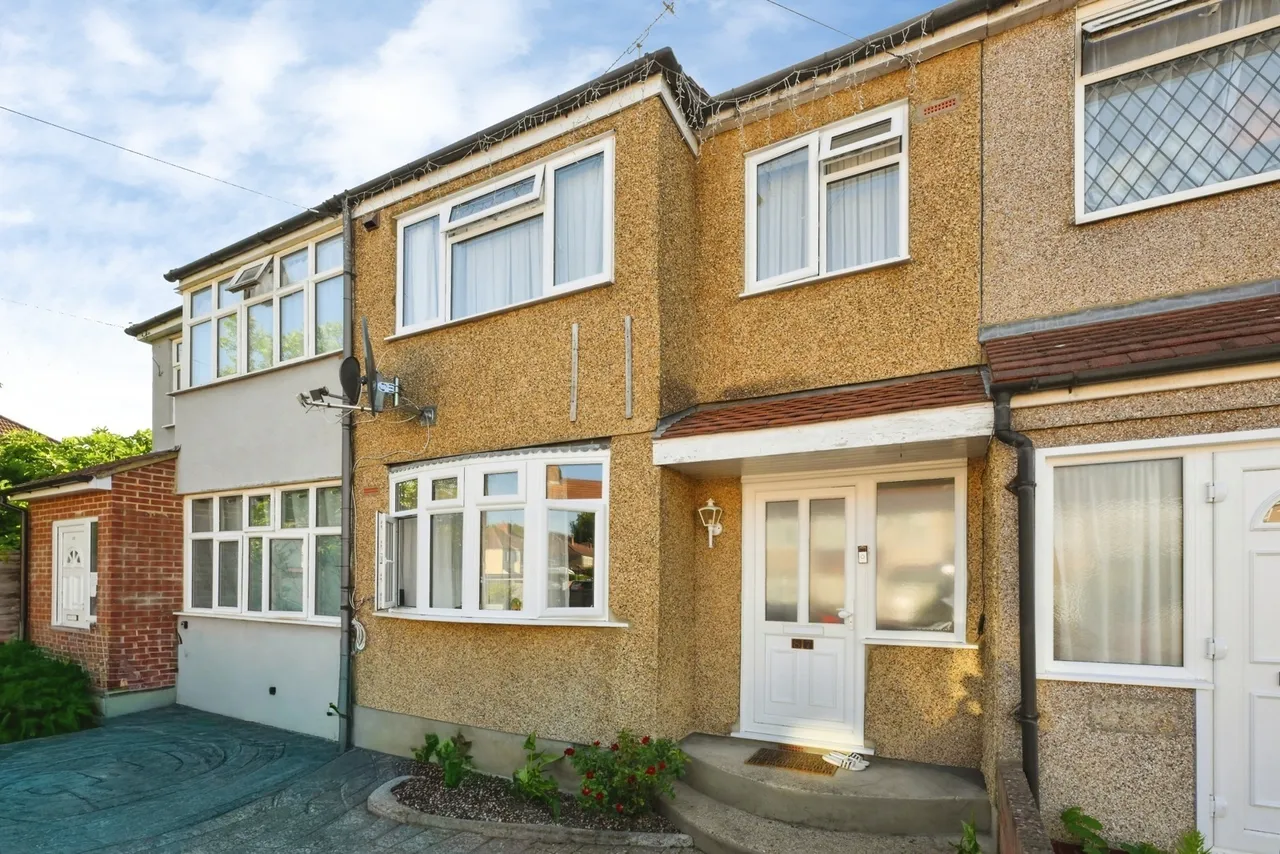 3 bed house for sale — Aldridge Avenue, ENFIELD, Middlesex, EN3