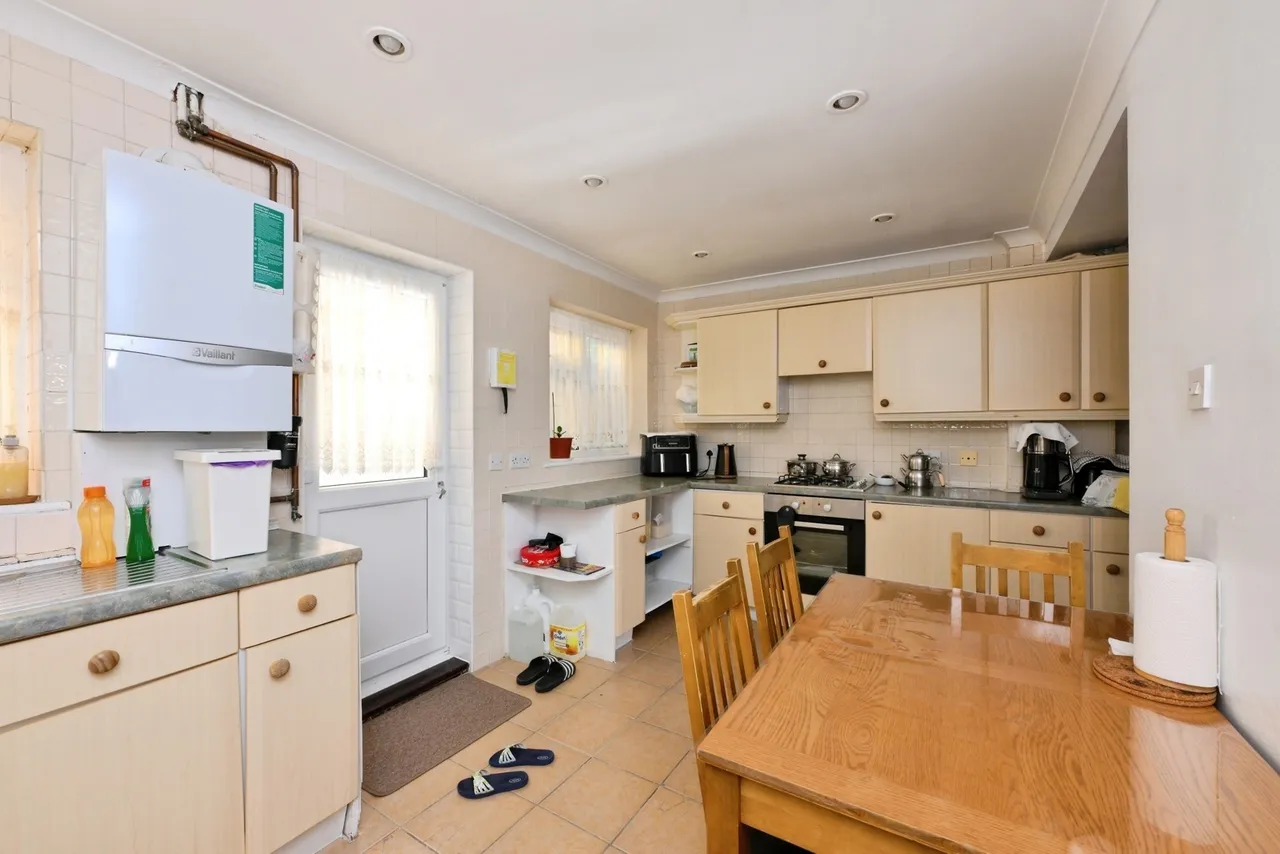 Aldridge Avenue, ENFIELD, Middlesex, EN3, photo 6