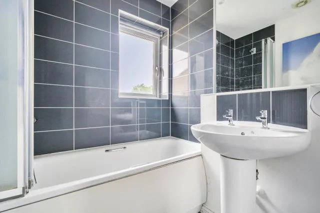 John Hunt Drive, Basingstoke, RG24, photo 14