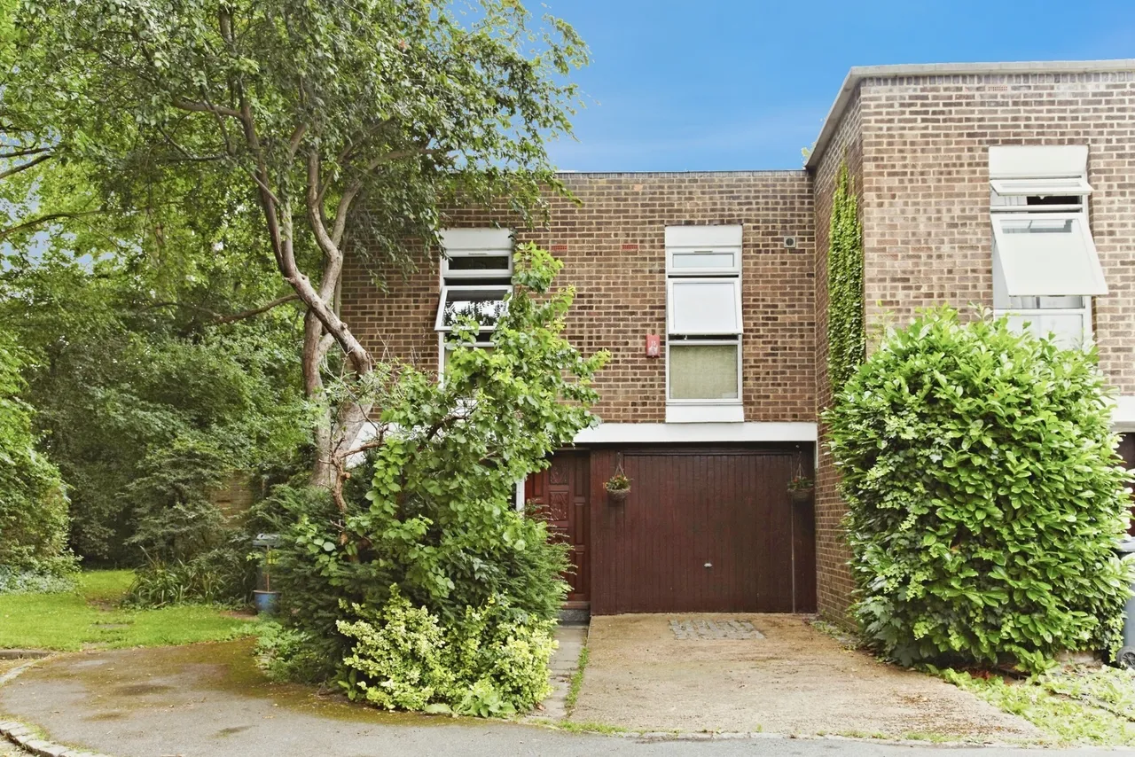 5 bed property for sale, Caroline Close, Croydon, CR0