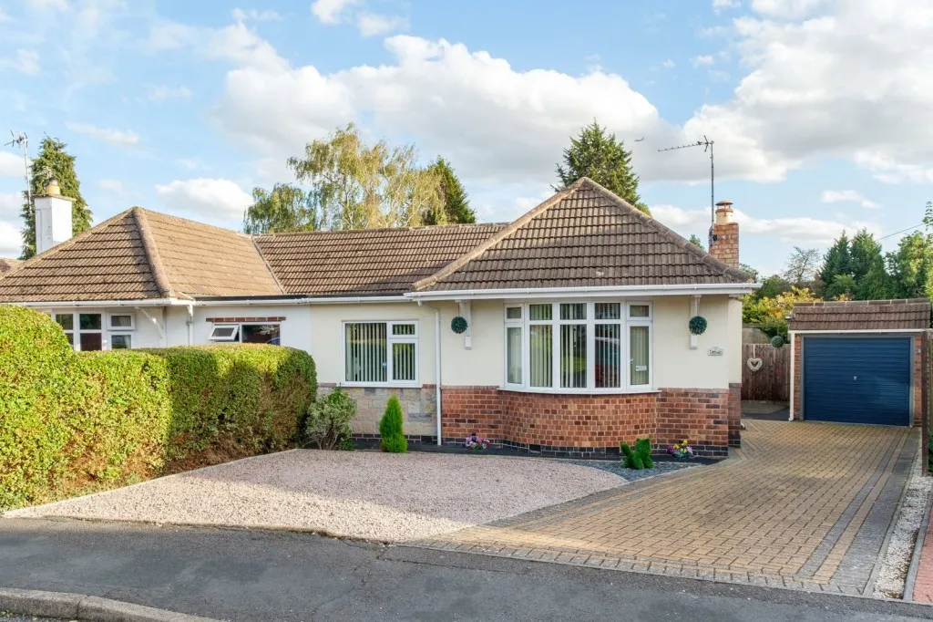 3 bed house for sale, Oakley Drive, Long Whatton, LE12
