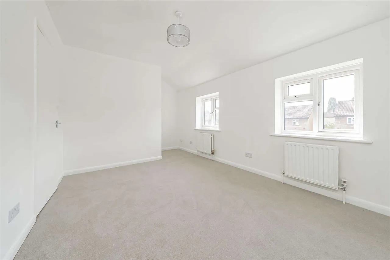 Dedworth Road, Windsor, SL4 4JL, photo 7