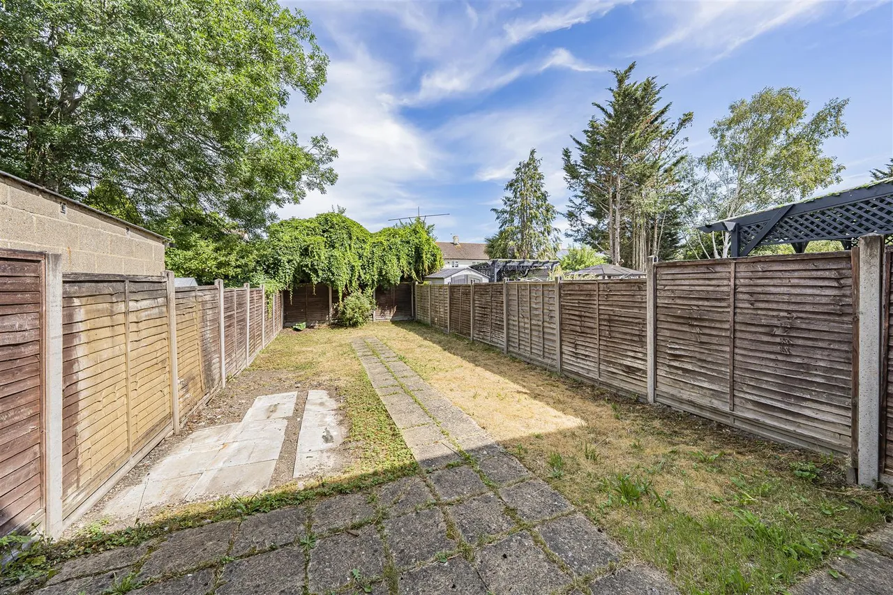 Dedworth Road, Windsor, SL4 4JL, photo 11