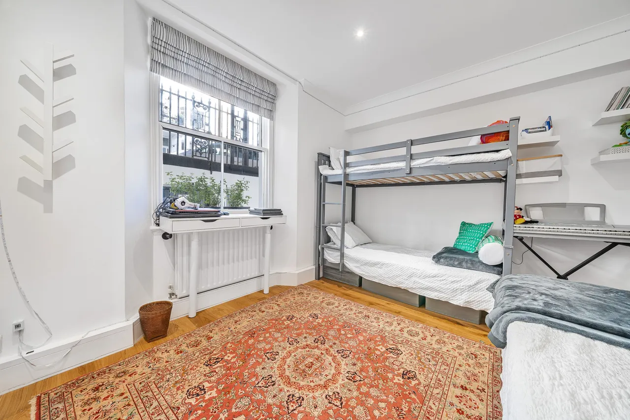 Flat A, 11 Cheniston Gardens, London, photo 11