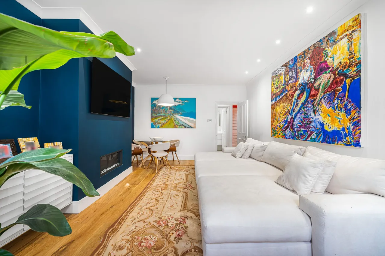 Flat A, 11 Cheniston Gardens, London, photo 3