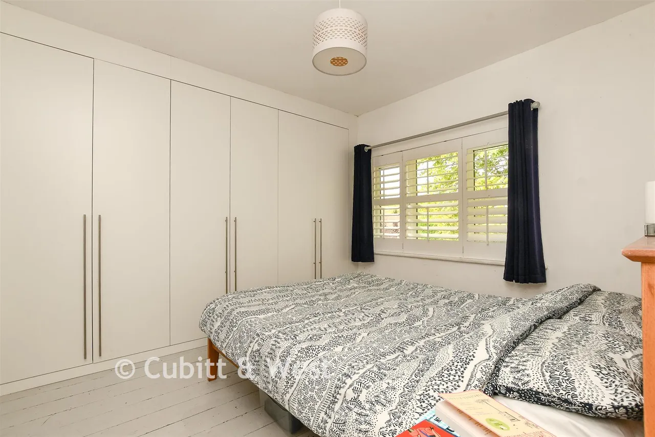 London Road, Pulborough, RH20, photo 11