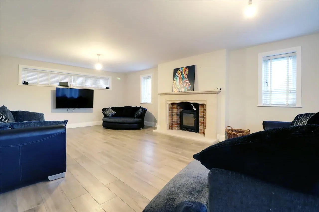 Glen Vine The Briars, Broughton, DN20, photo 9