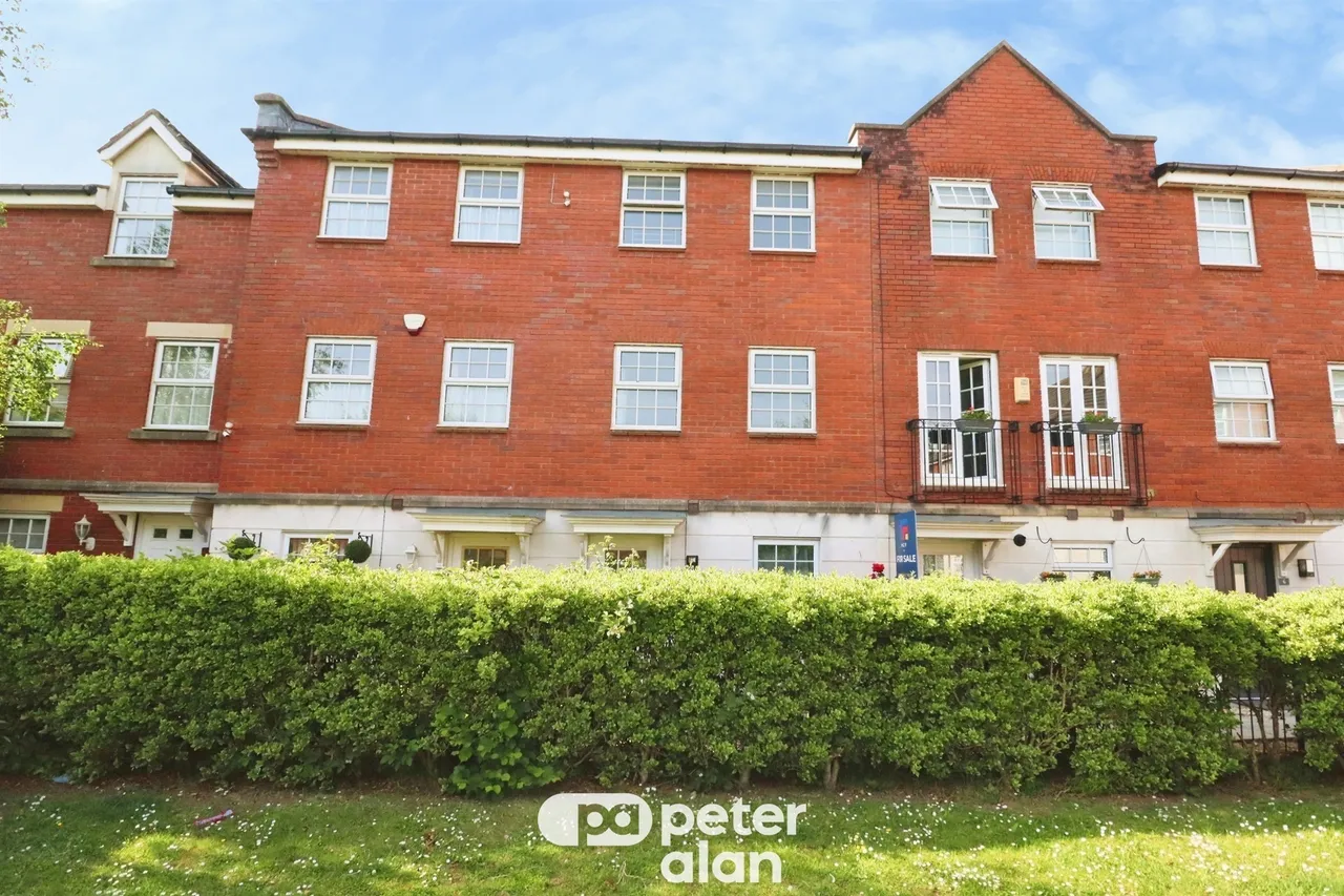 Doe Close, Cardiff, CF23, photo 17