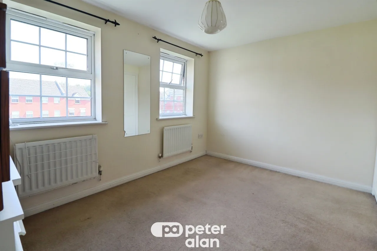 Doe Close, Cardiff, CF23, photo 12