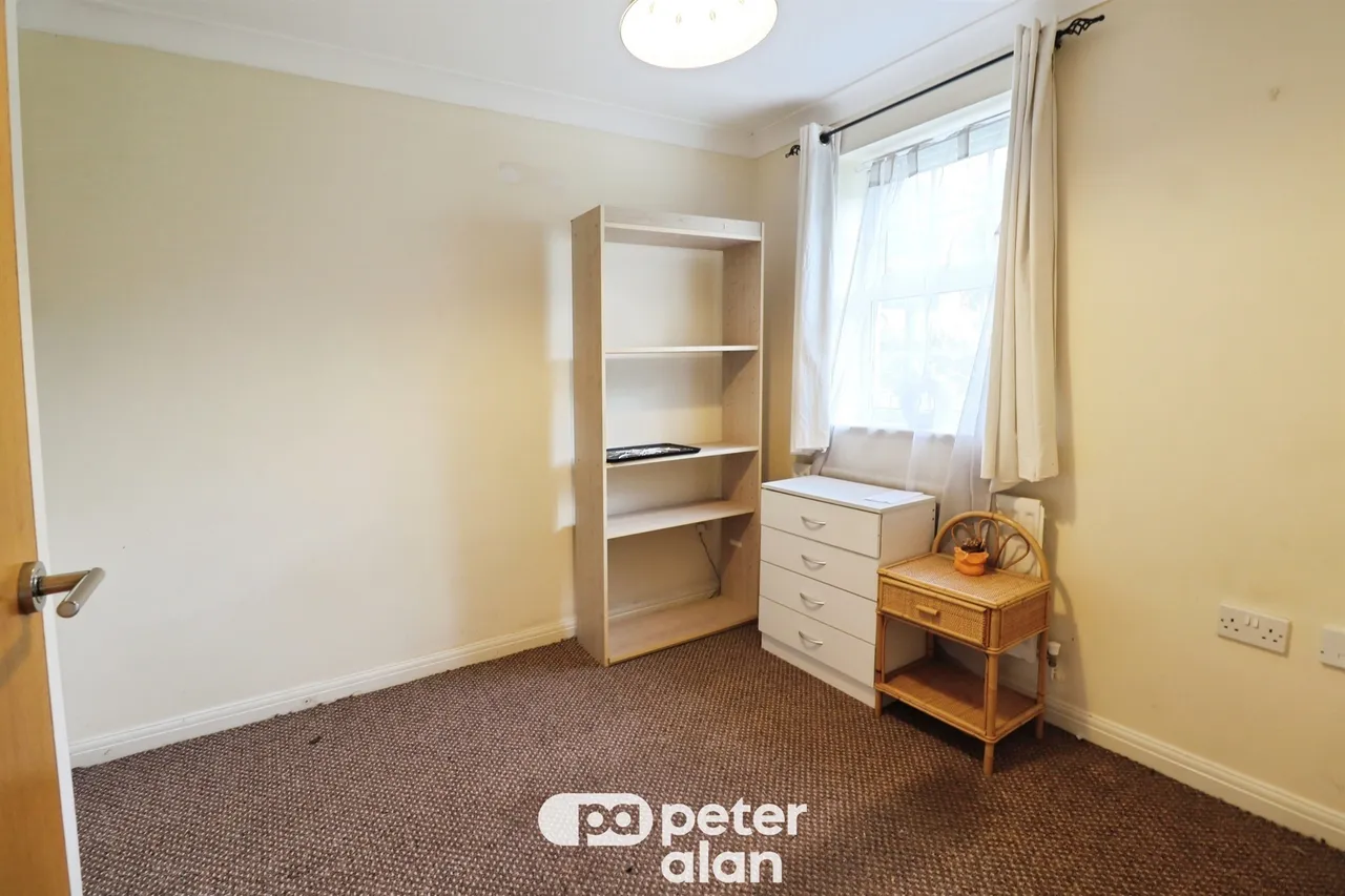 Doe Close, Cardiff, CF23, photo 9