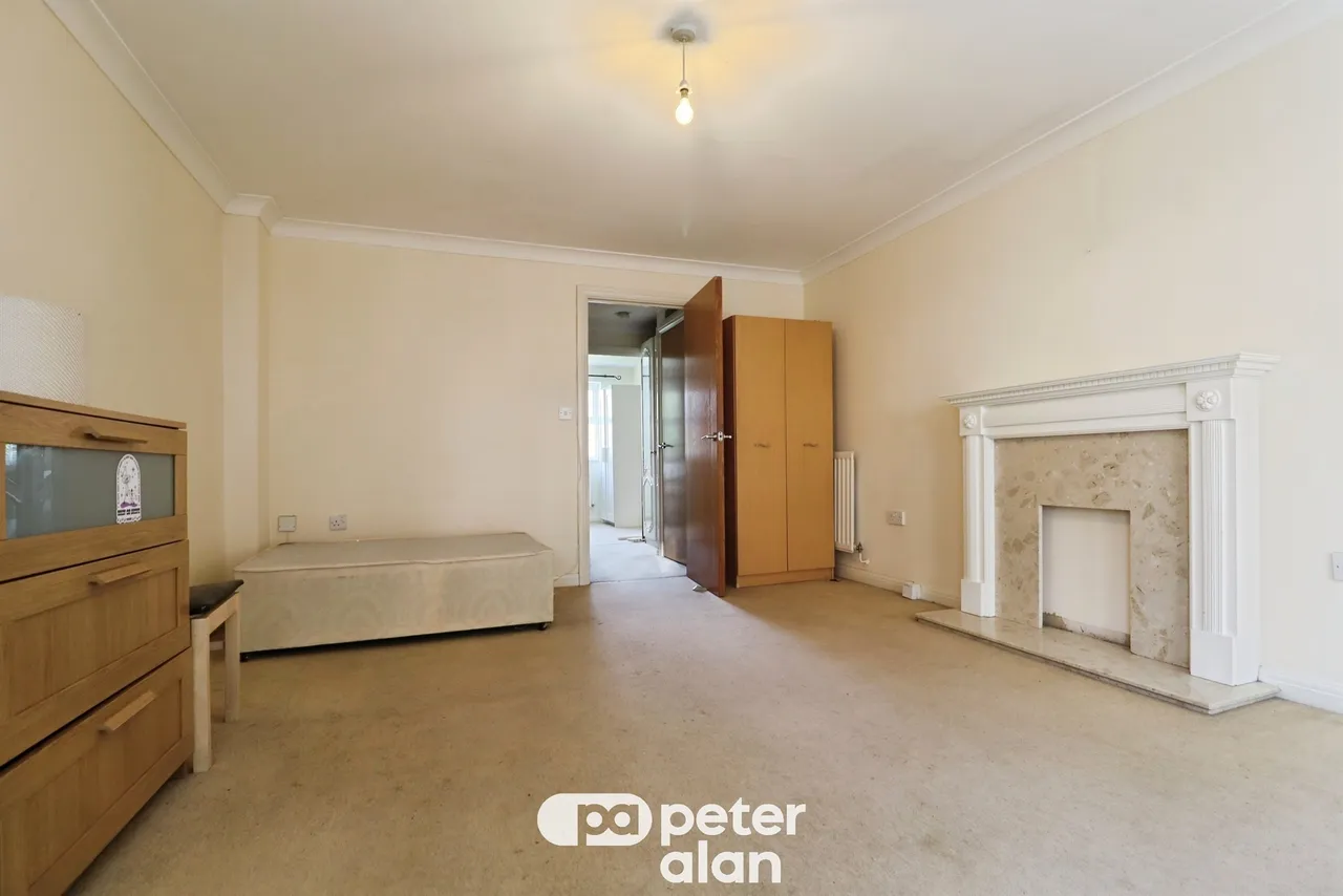 Doe Close, Cardiff, CF23, photo 7