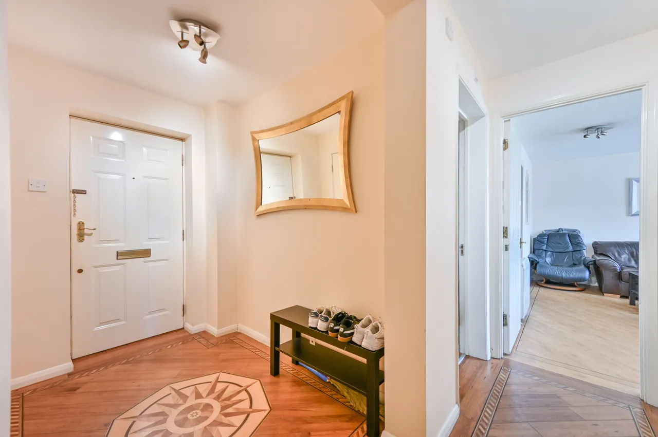 85 Chamberlayne Avenue, Wembley, photo 9