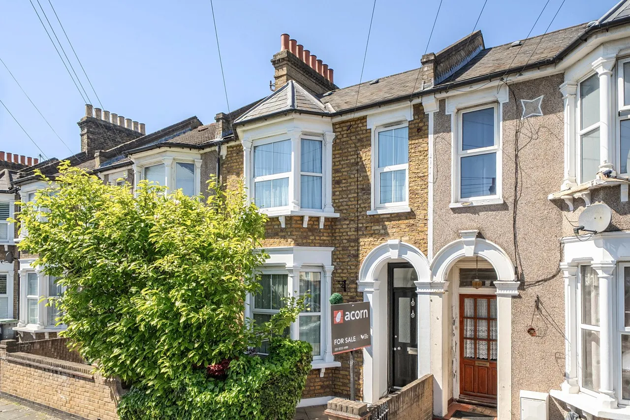 3 bed house for sale — Bowness Road, SE6