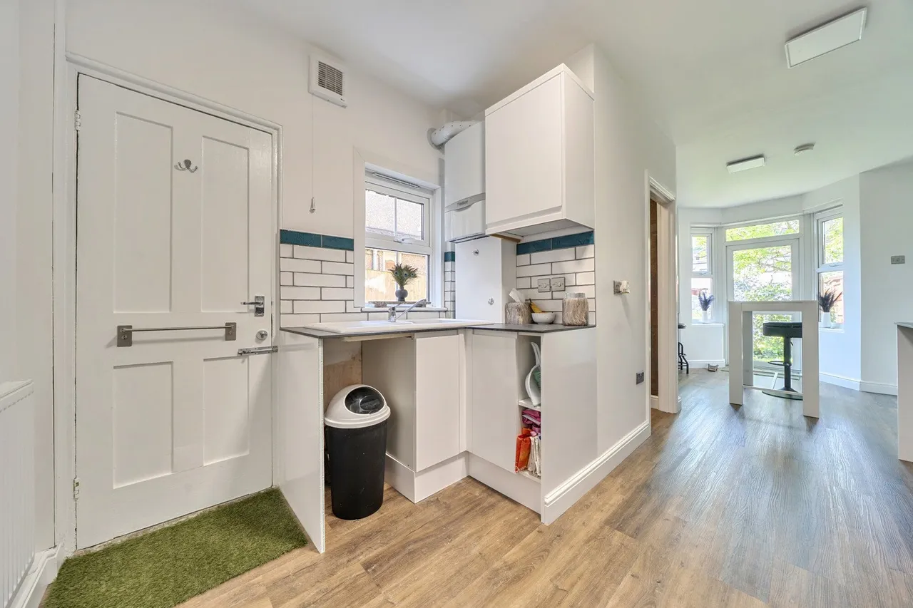 Bowness Road, SE6, photo 15