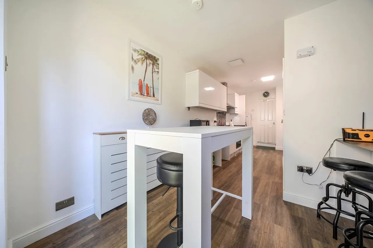 Bowness Road, SE6, photo 16