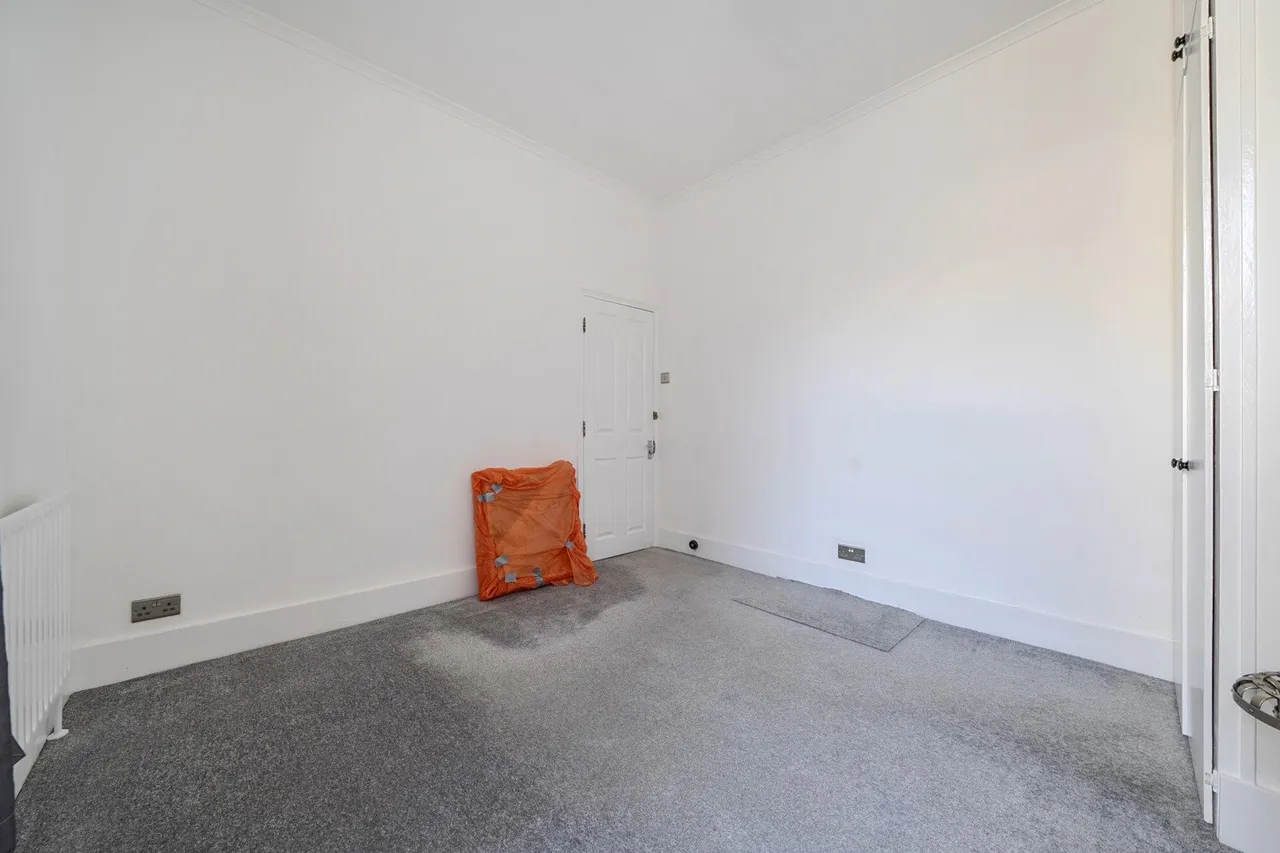 Bowness Road, SE6, photo 14